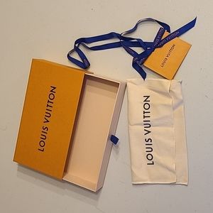 Louis Vuitton wallet box/bag/ribbon